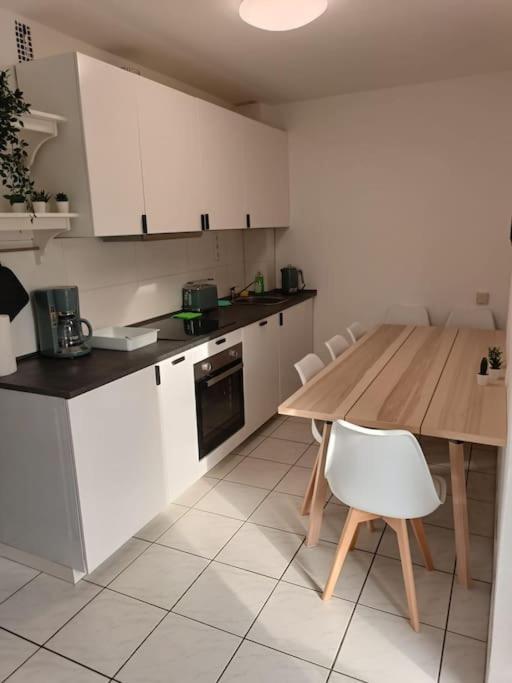 Comfortable Apartment With Balcony Bochum Eksteriør billede